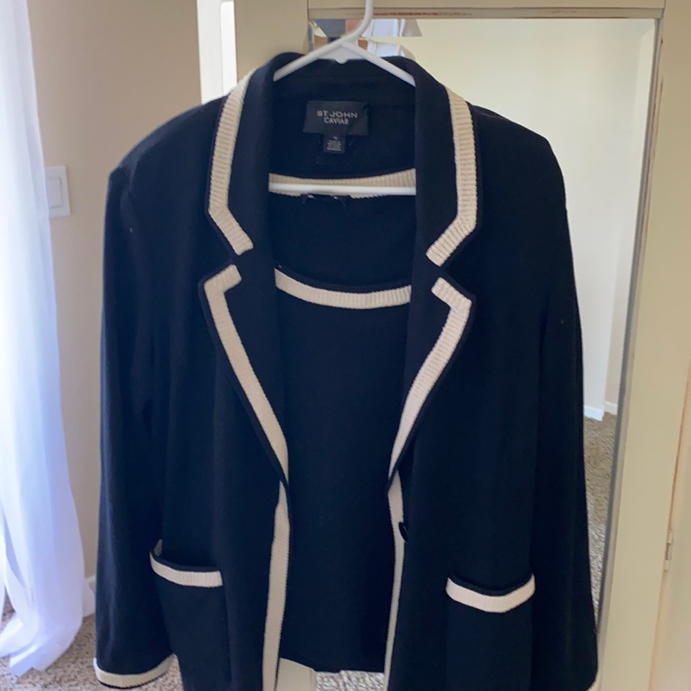 Saint John CAVIAR tank top and a jacket